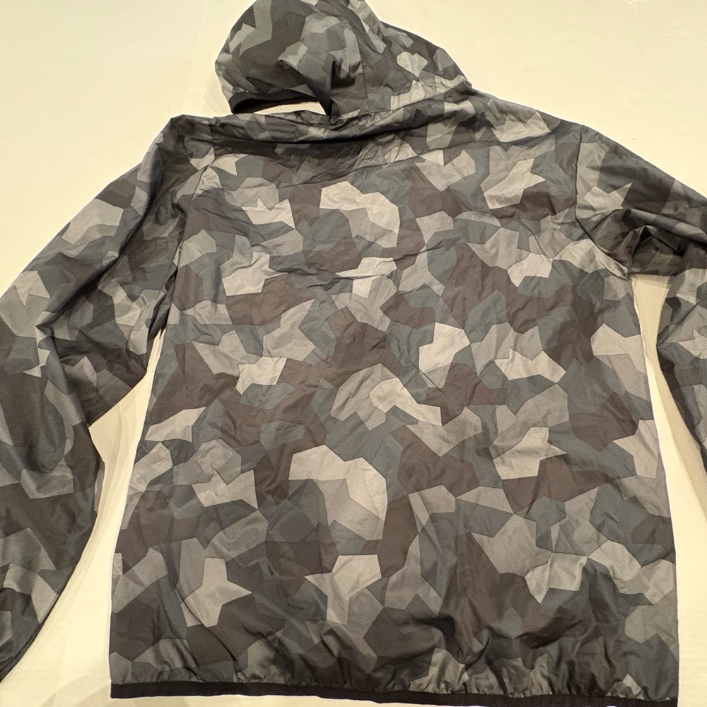 Old Navy Black Gray Camouflage Small Full zip Hooded Windbreaker NWT - Picture 10 of 12